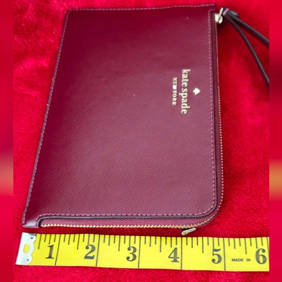 Kate Spade Staci L-Zipper Saffiano Leather Deep Berry/ Burgundy Wristlet - Picture 6 of 8